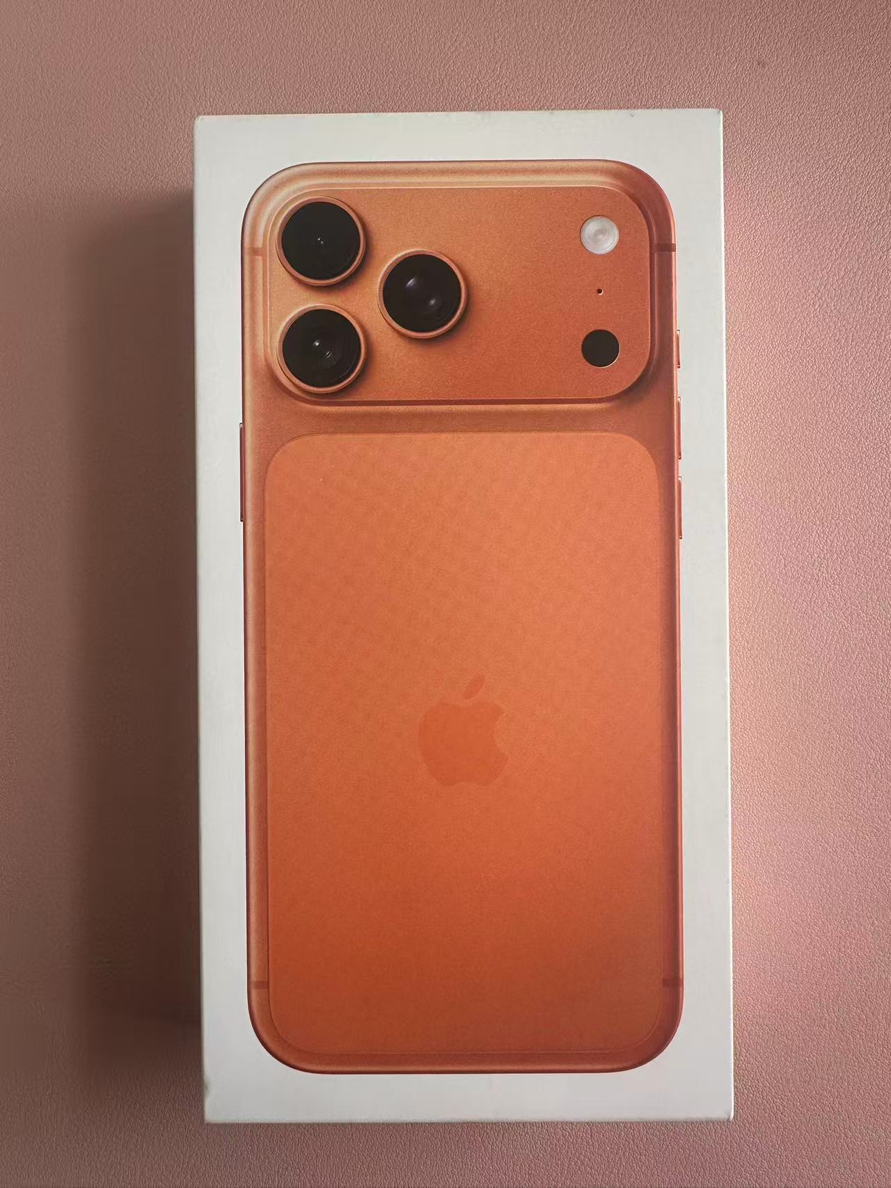 Apple iPhone 17 Pro Max 256GB Cosmic Orange – CycleTech Global